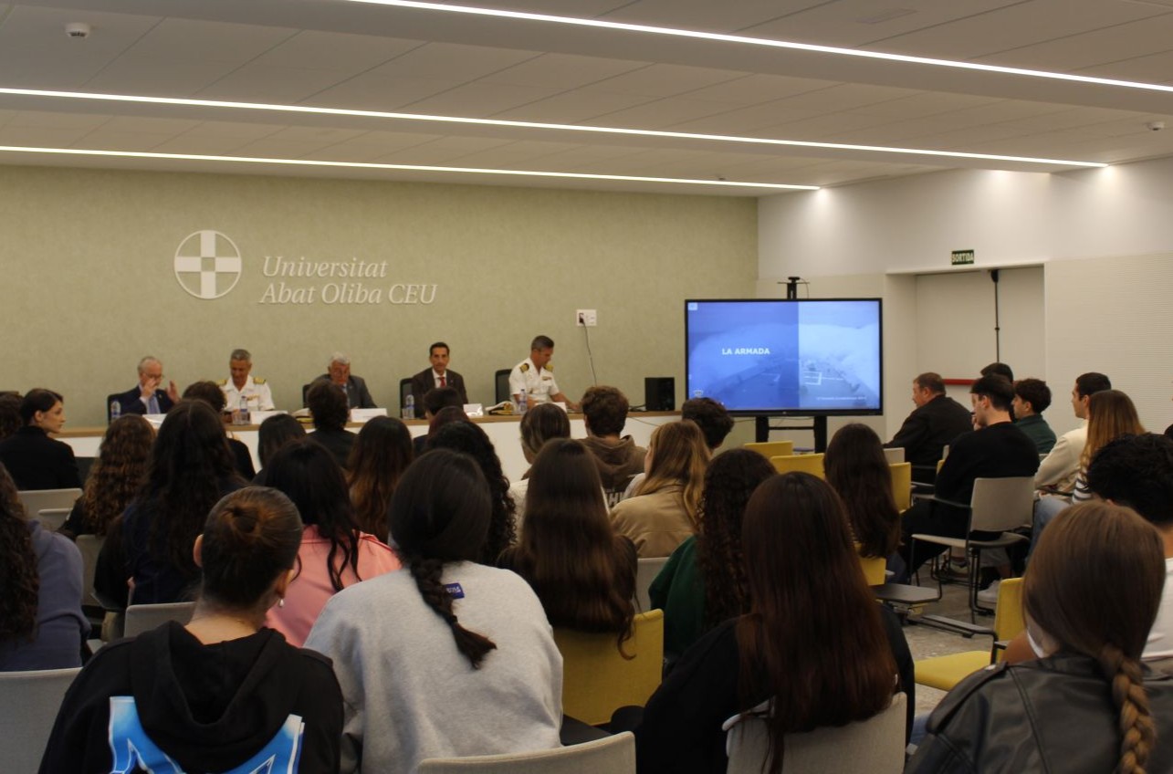La Universitat convida els seus estudiants a reflexionar sobre els reptes del futur marítim